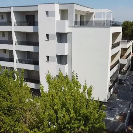 Bright Beachside With Two Terraces 公寓 比比翁